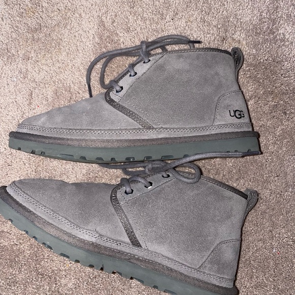 Ugg boots ! - Picture 1 of 5